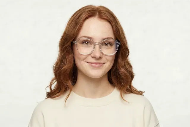 Abbey on a model, Clear