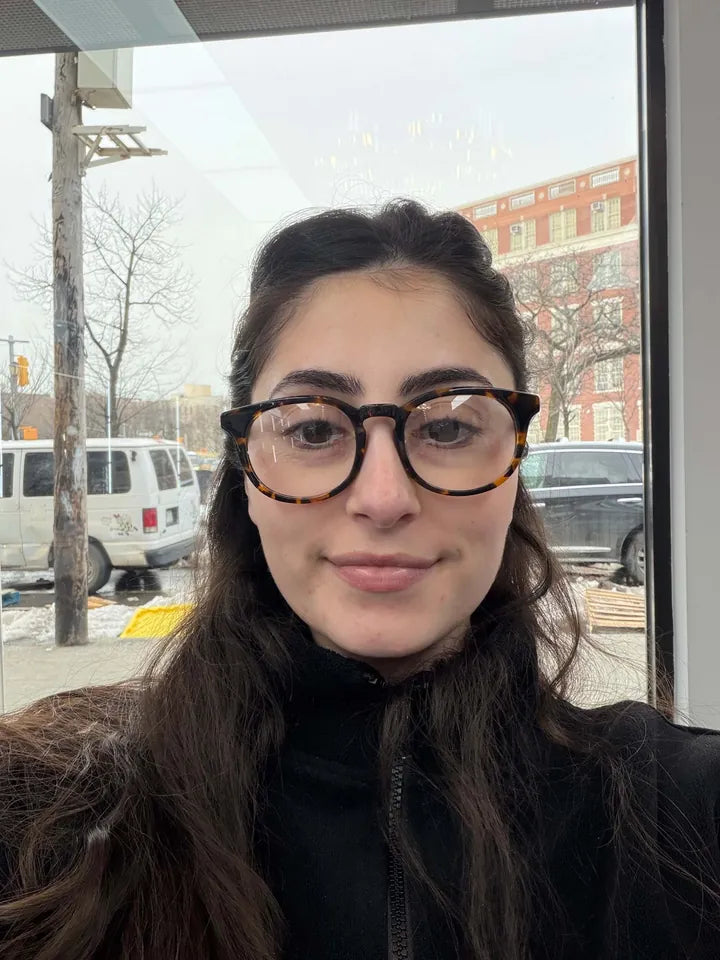 Samantha wearing Sophie in Tortoise